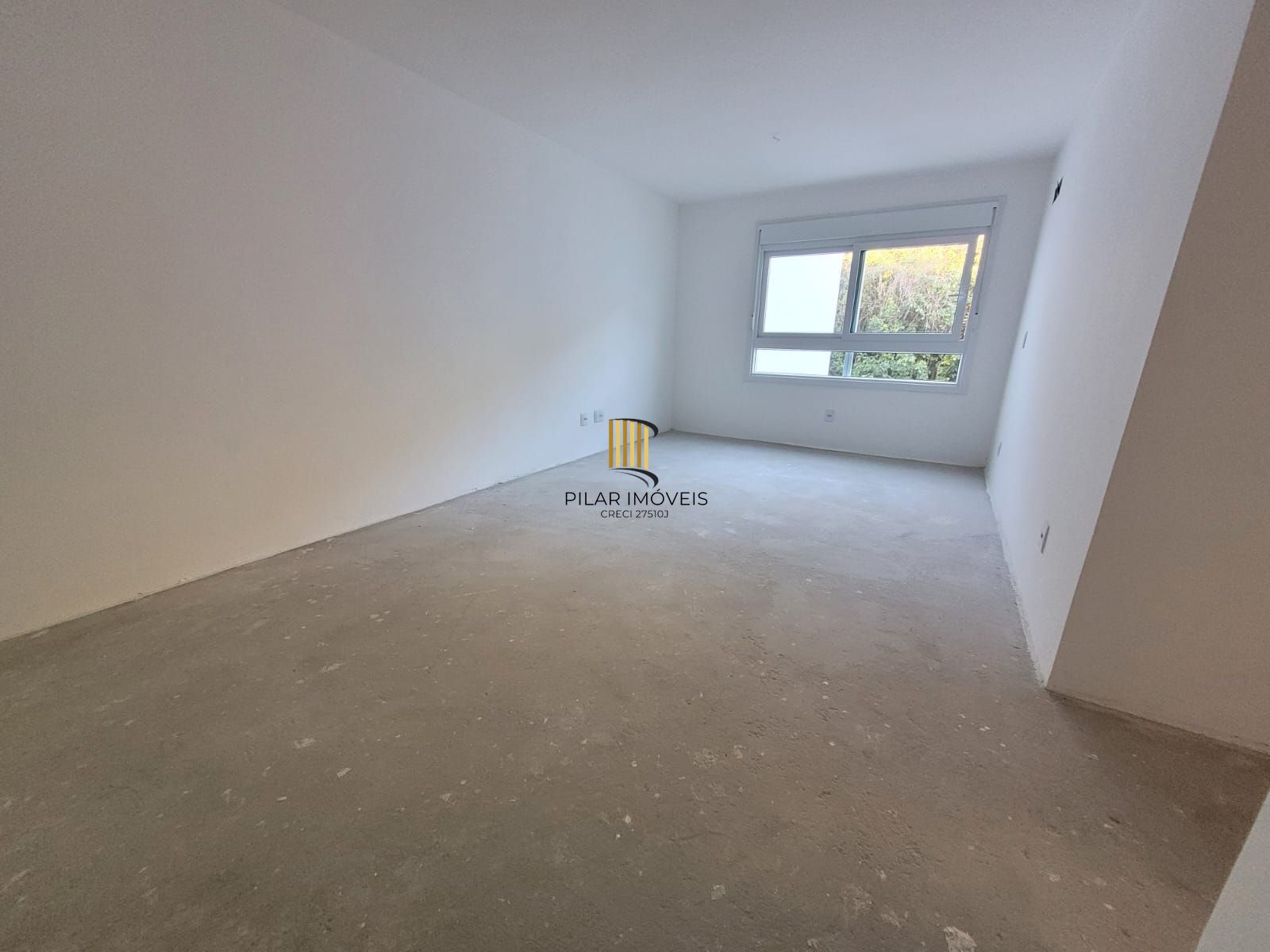 cobertura vista Beira Rio  03 dormitórios com 2 suítes e três vagas individuais