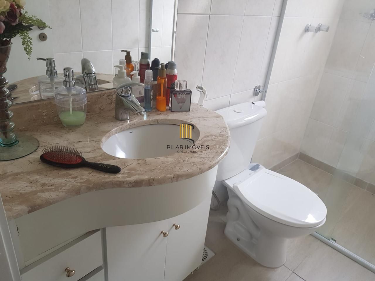 Apartamento 02 dormitórios com 01 suíte e 02 vagas de estacionamento