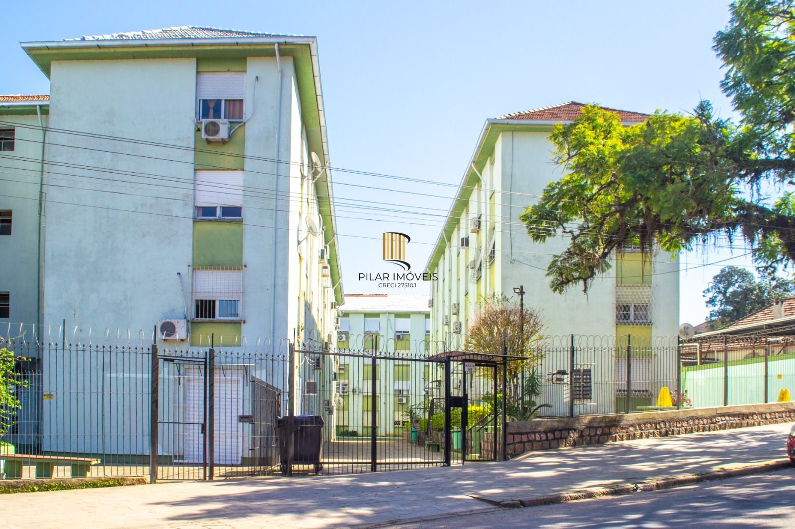 Apartamento com dois dormitórios sem garagem