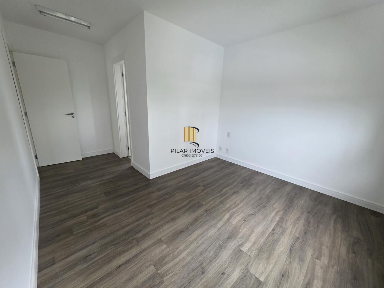 Apartamento novo com 03 dormitórios , 02 vagas de garagem dupla escriturada  com 01 suíte