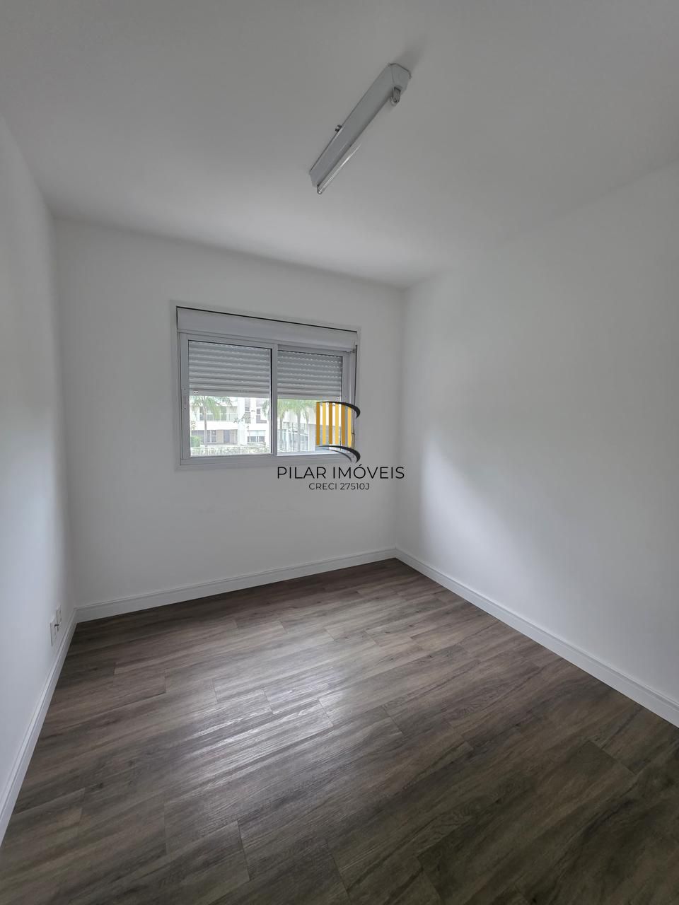 Apartamento novo com 03 dormitórios , 02 vagas de garagem dupla escriturada  com 01 suíte