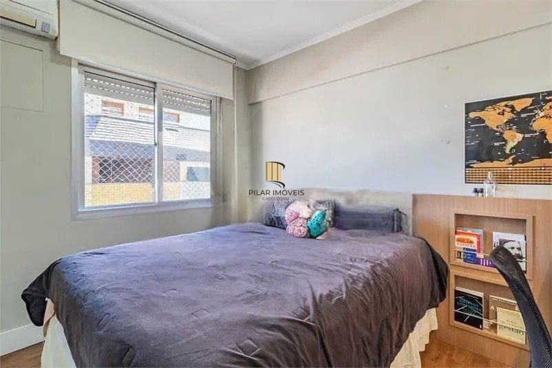 Cobertura 3 dormitórios com 1 suíte e 1 vaga em Frente  ao Hosp. Conceição