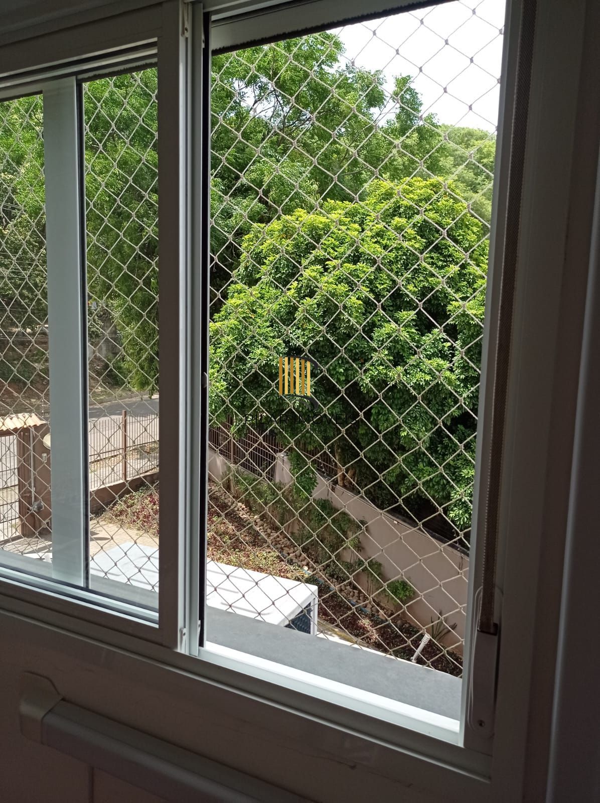 Apartamento com 03 dormitórios sendo 01 suíte com 01 vaga de garagem