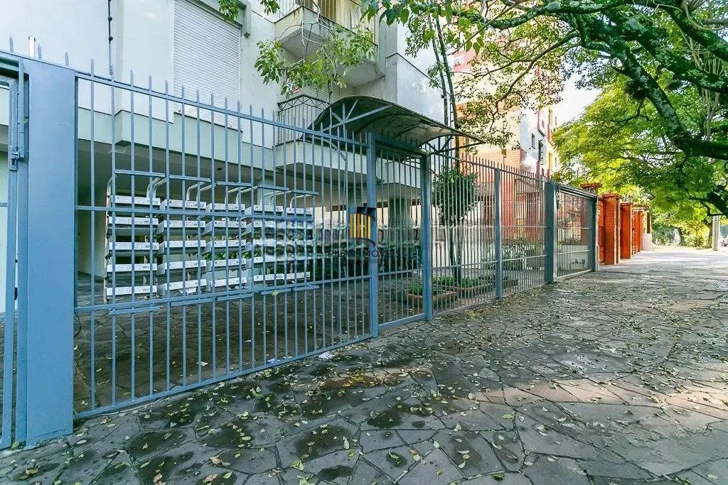 Apartamento 02 dormitórios com garagem convencionada 