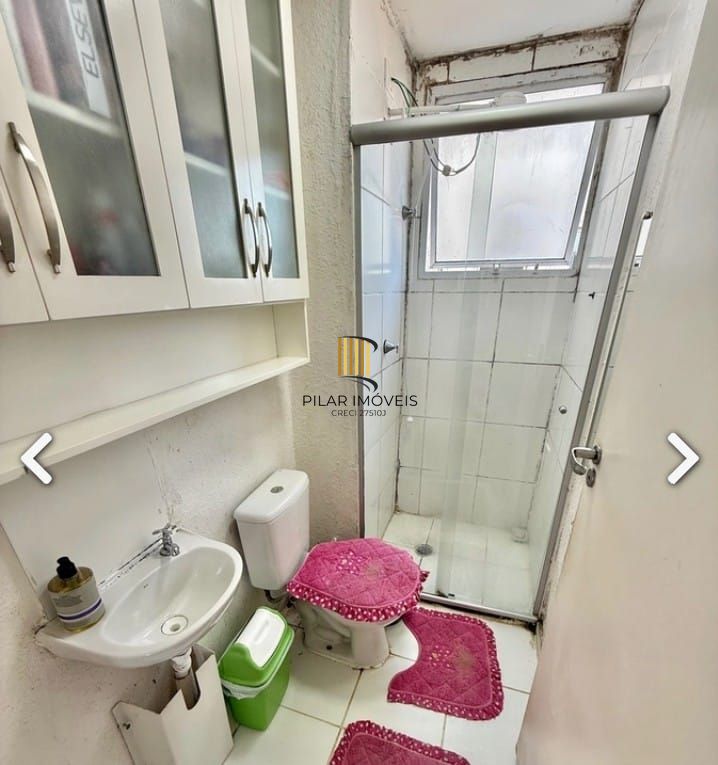 Apartamento com 02 dormitórios e com garagem por convenção