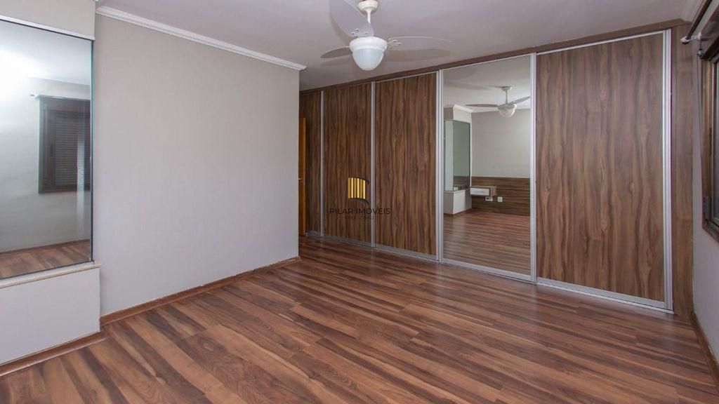 Cobertura 3 dormitórios, piscina, lareira, vista e 3 vagas no Solarium Lindóia