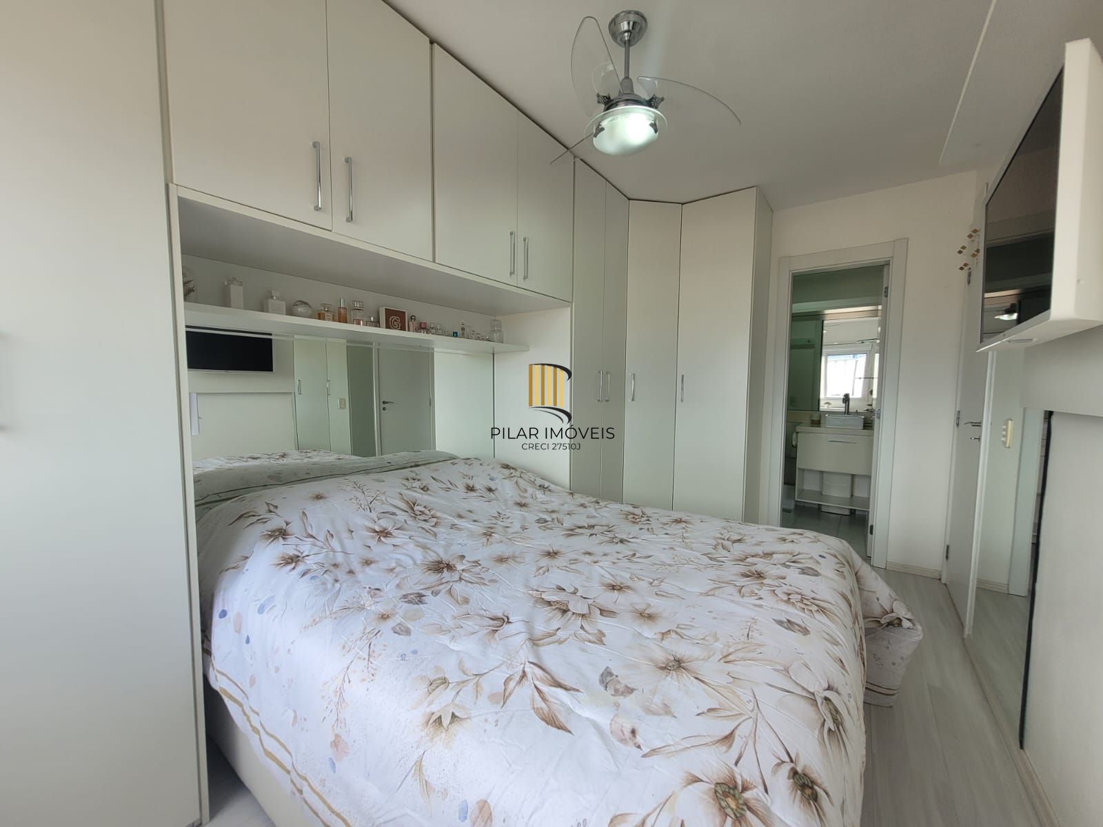 Apartamento mobiliado no Rossi Fiateci 2 dormitórios e suíte