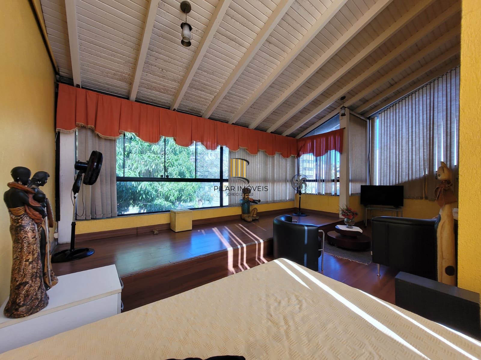 Casa 4 dormitórios Adda Mascarenhas de Moraes