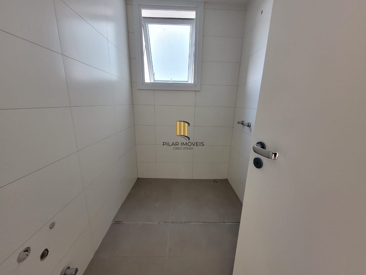 cobertura vista Beira Rio  03 dormitórios com 2 suítes e três vagas individuais