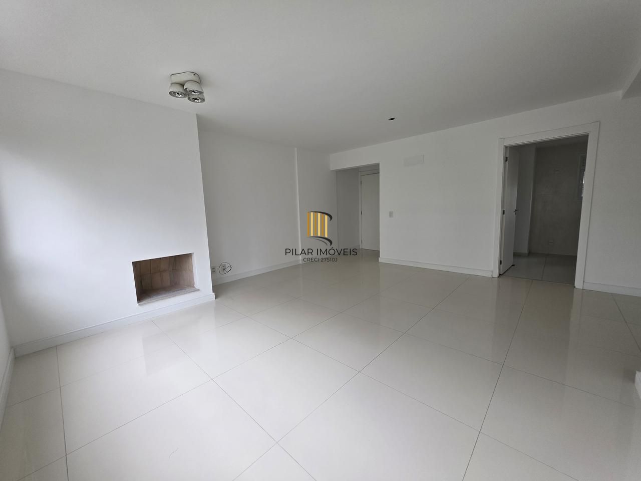 Apartamento novo com 03 dormitórios , 02 vagas de garagem dupla escriturada  com 01 suíte