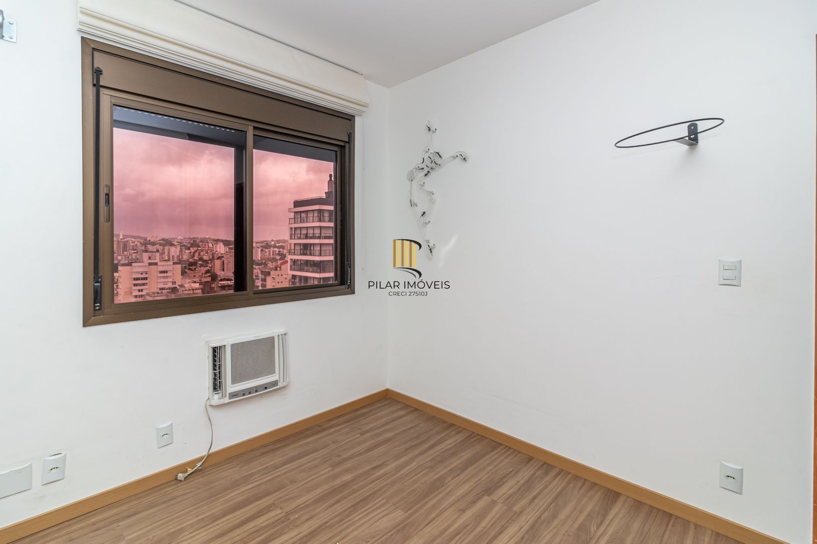 Apartamento 2 dormitórios  2 vagas Santa Cecília