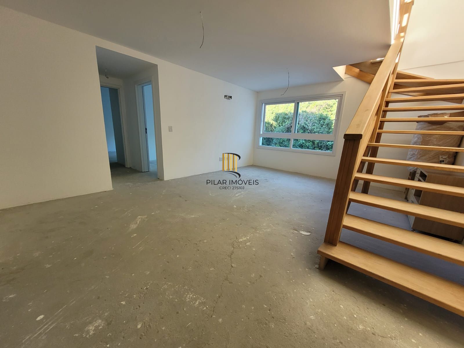 cobertura vista Beira Rio  03 dormitórios com 2 suítes e três vagas individuais