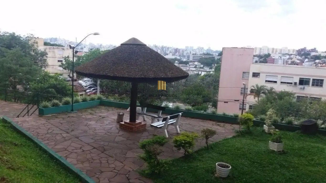 Apartamento com 02 dormitórios  com estacionamento convenção