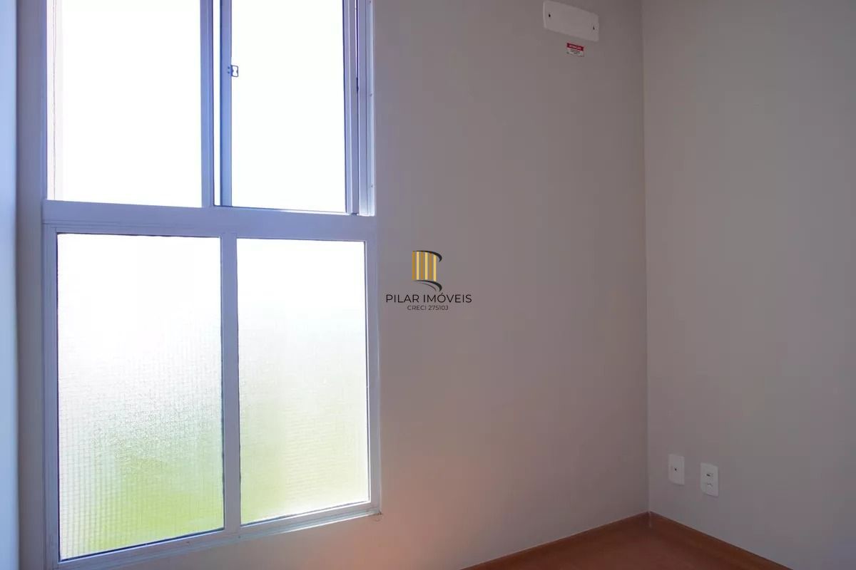 Apartamento com 02 dormitórios e  vaga escriturada