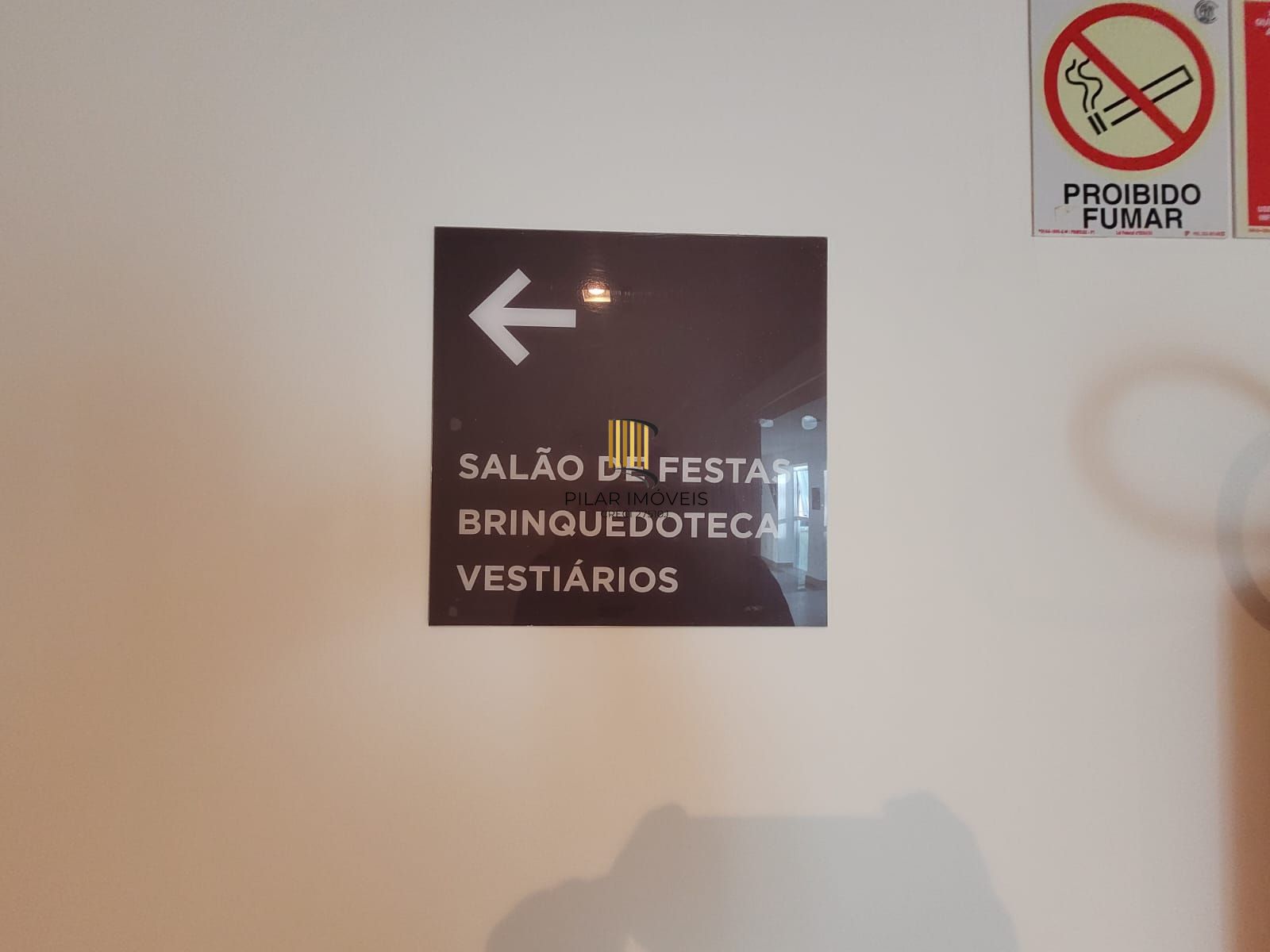 cobertura vista Beira Rio  03 dormitórios com 2 suítes e três vagas individuais