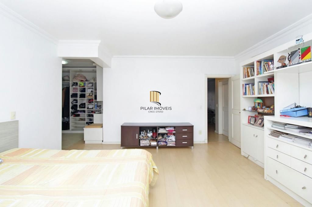 Casa 4 dormitórios no Jardim Planalto