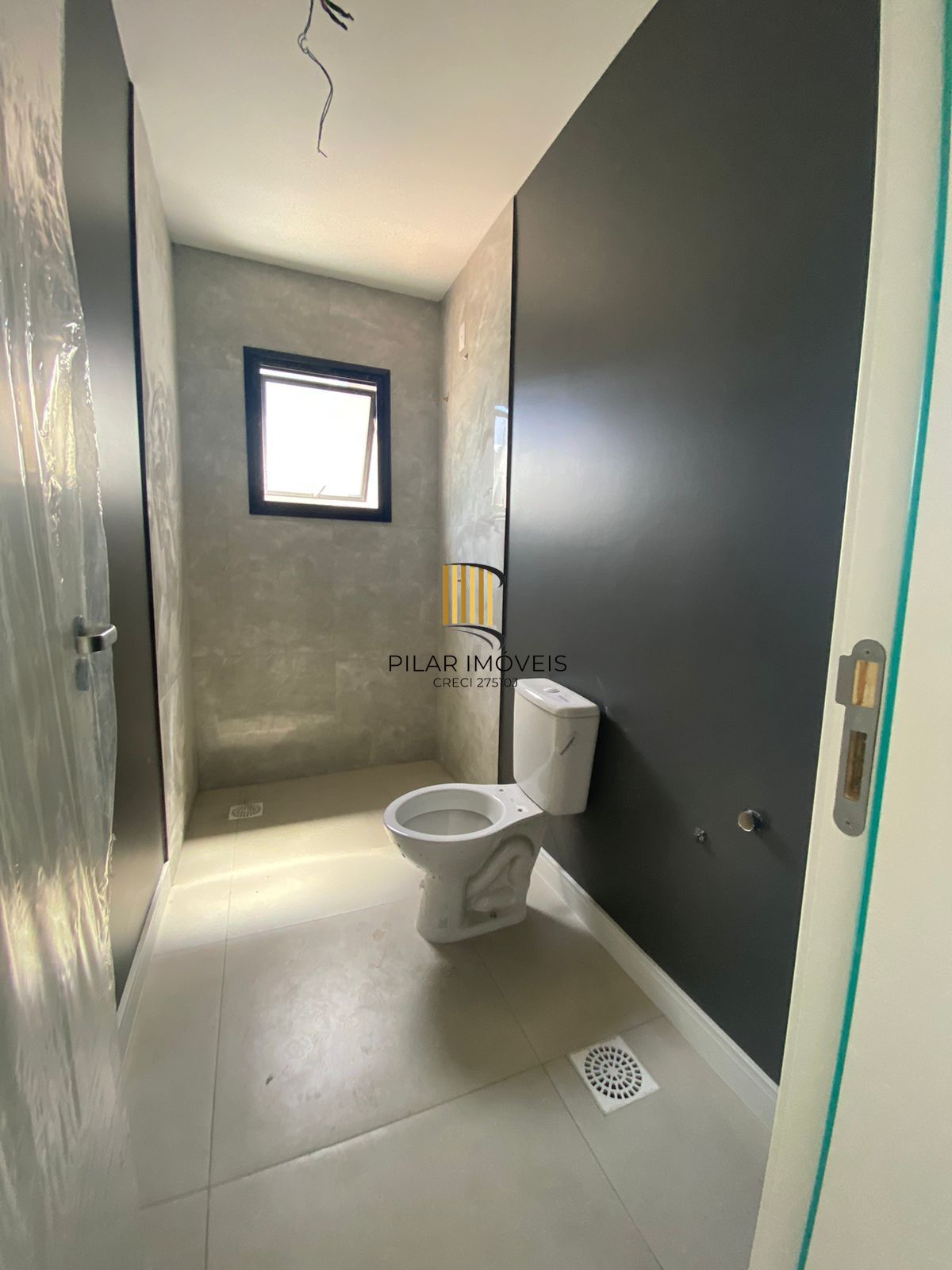 Casa térrea 3 dormitórios 1 suíte com 2 vagas à venda no VIVARE