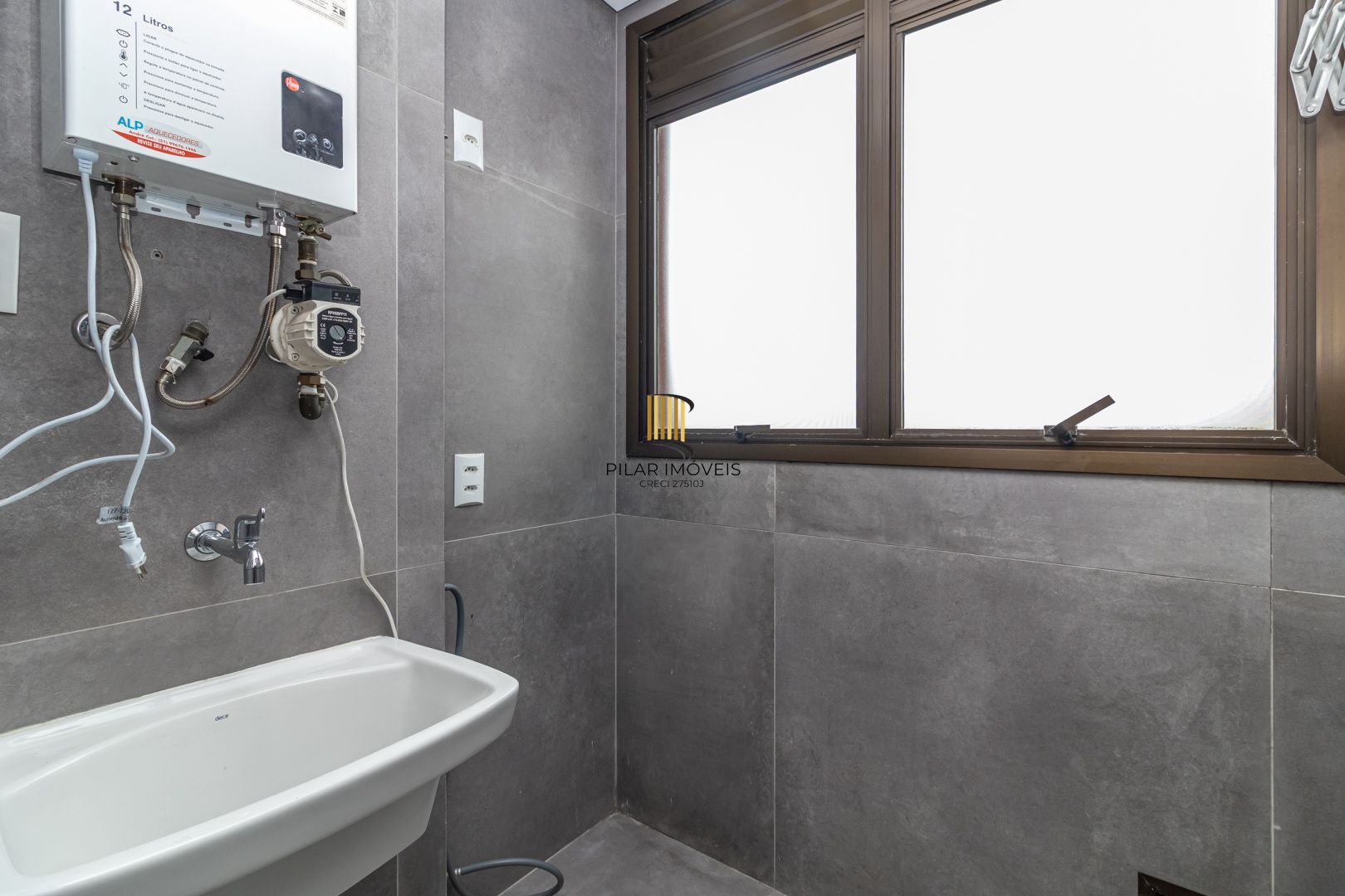 Apartamento 2 dormitórios  2 vagas Santa Cecília