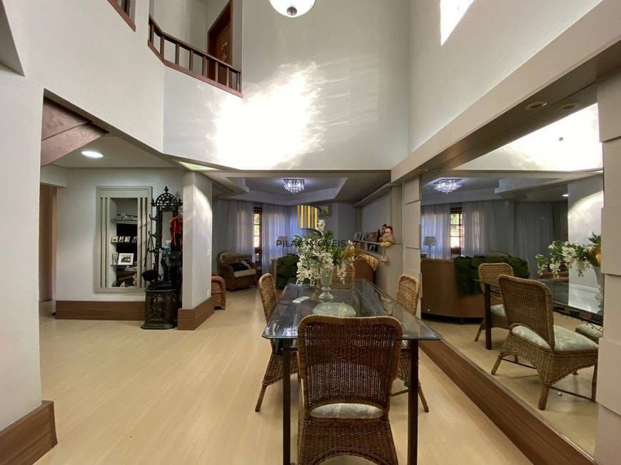 Casa-  Sobrado 3 dormitórios à venda no Bairro Vila Ipiranga.