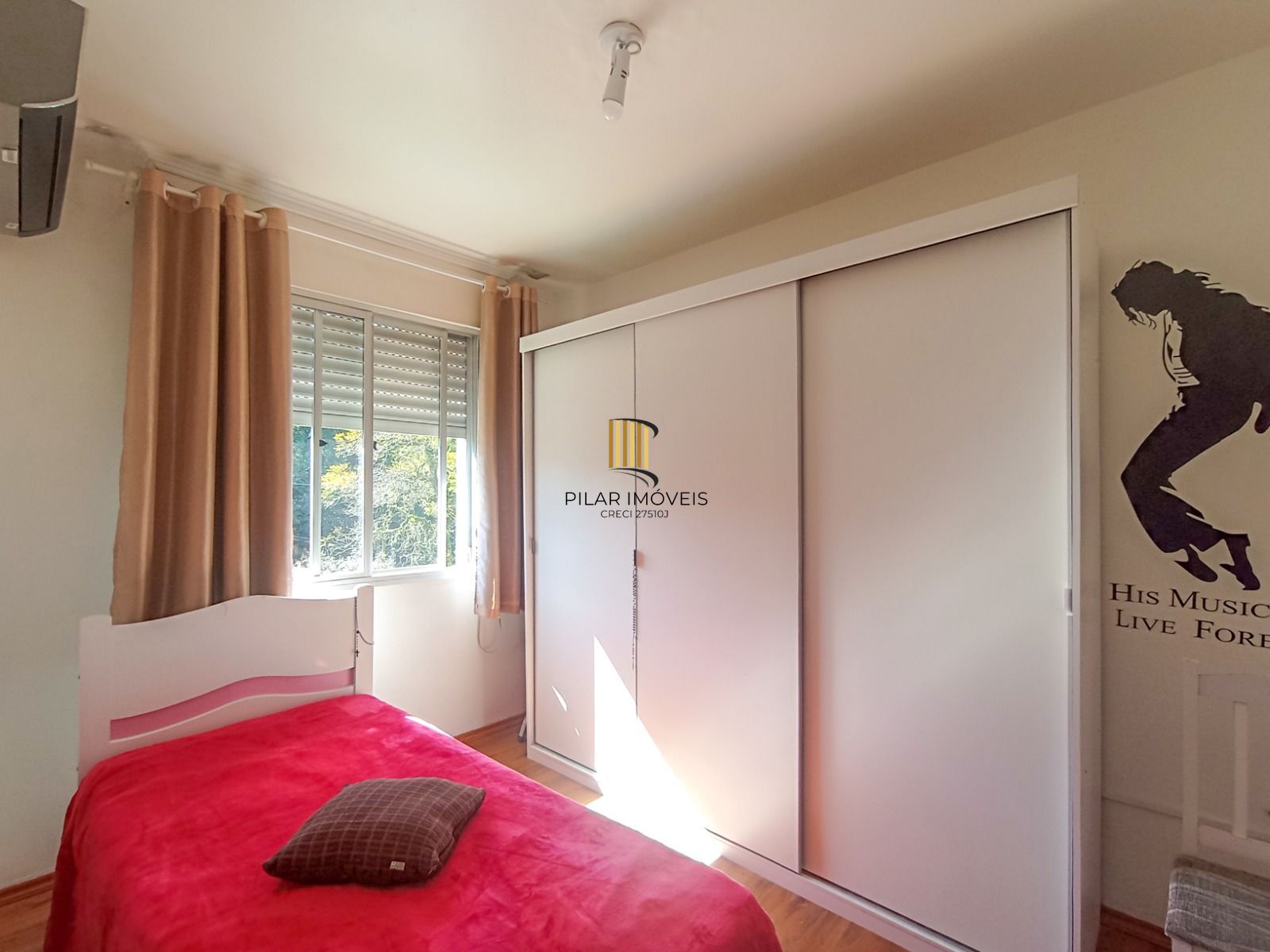 Apartamento com dois dormitórios sem garagem