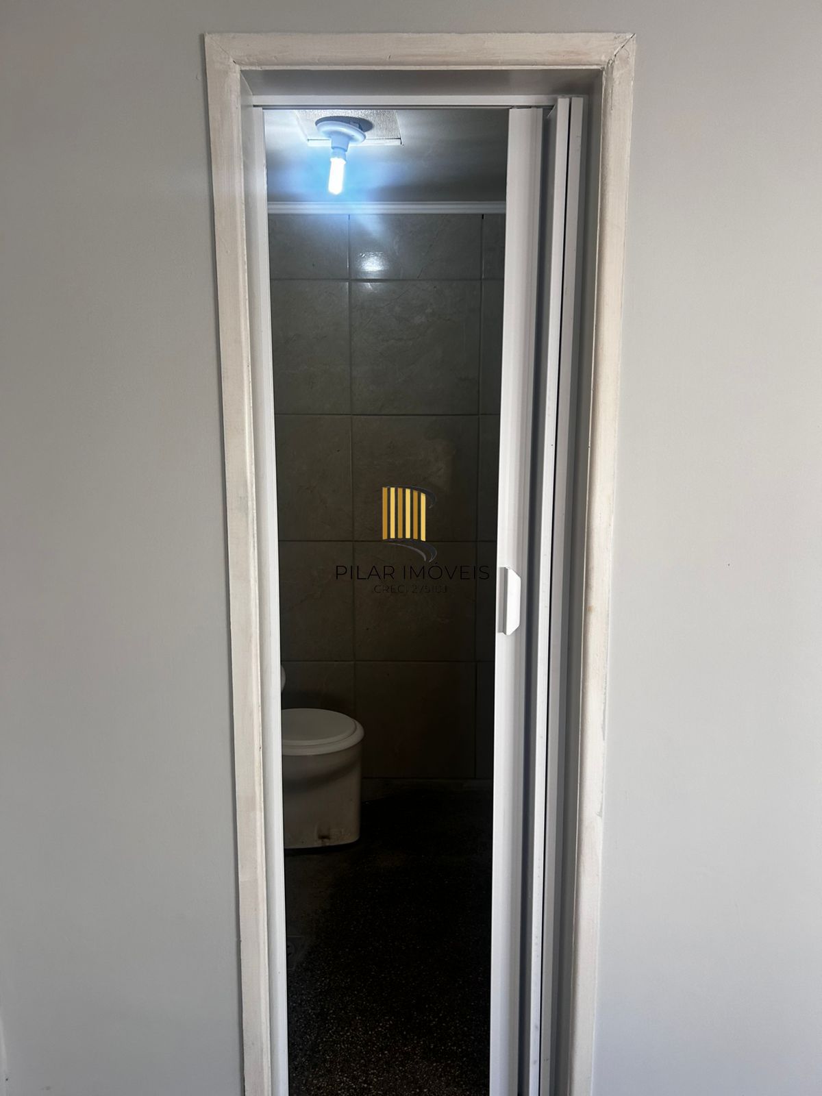 Apartamento com 01 dormitório e sem garagem