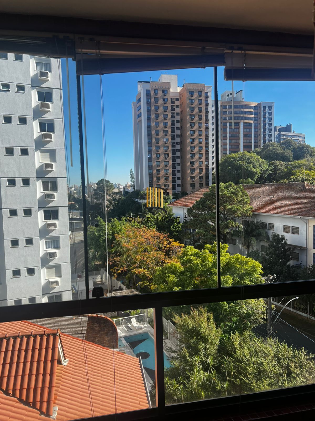 Excelente apartamento 02 dormitórios com garagem escriturada Bairro Rio Branco