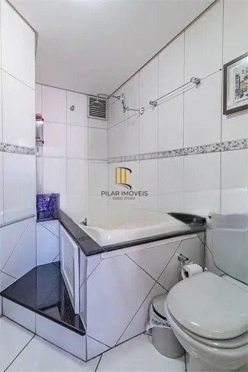 Cobertura 3 dormitórios com 1 suíte e 1 vaga em Frente  ao Hosp. Conceição