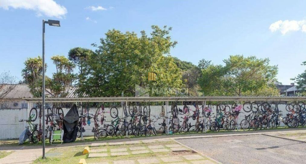 Apartamento com 02 dormitórios e com vaga de estacionamento rotativo