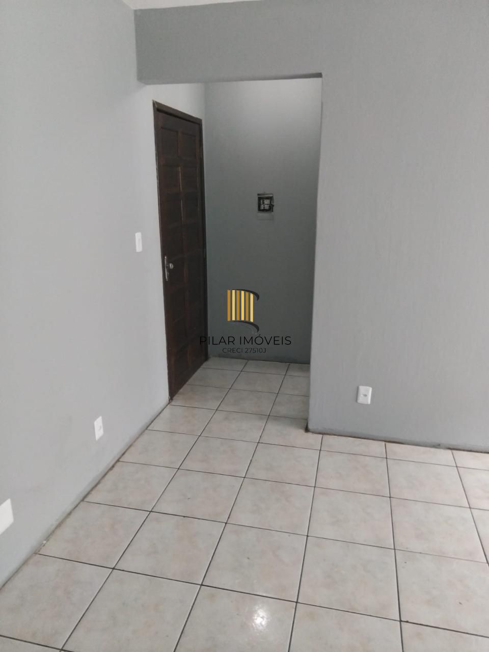 Apartamento com 03 dormitórios no Bairro Rubem Berta