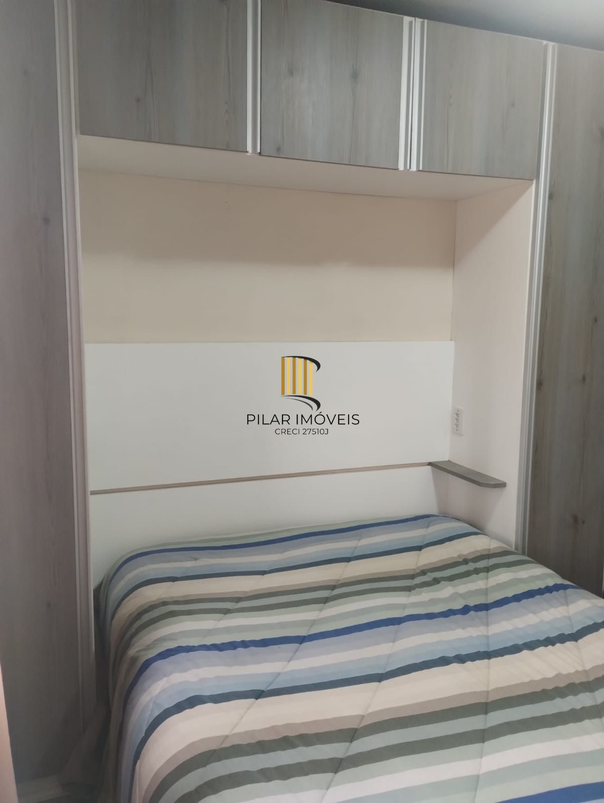 Apartamento 02 dormitórios com vaga no Bairro Sarandi