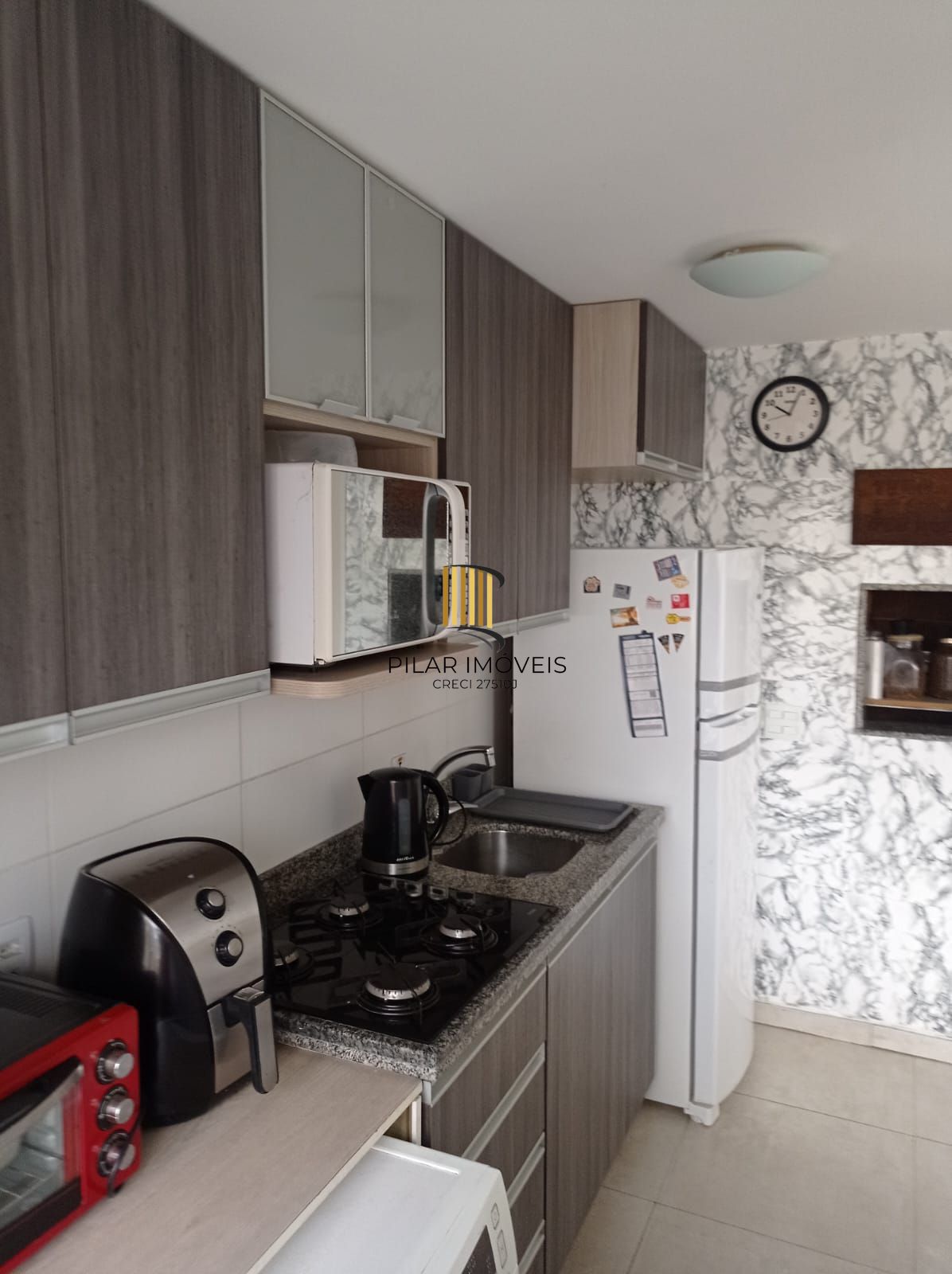 Apartamento com 03 dormitórios sendo 01 suíte com 01 vaga de garagem