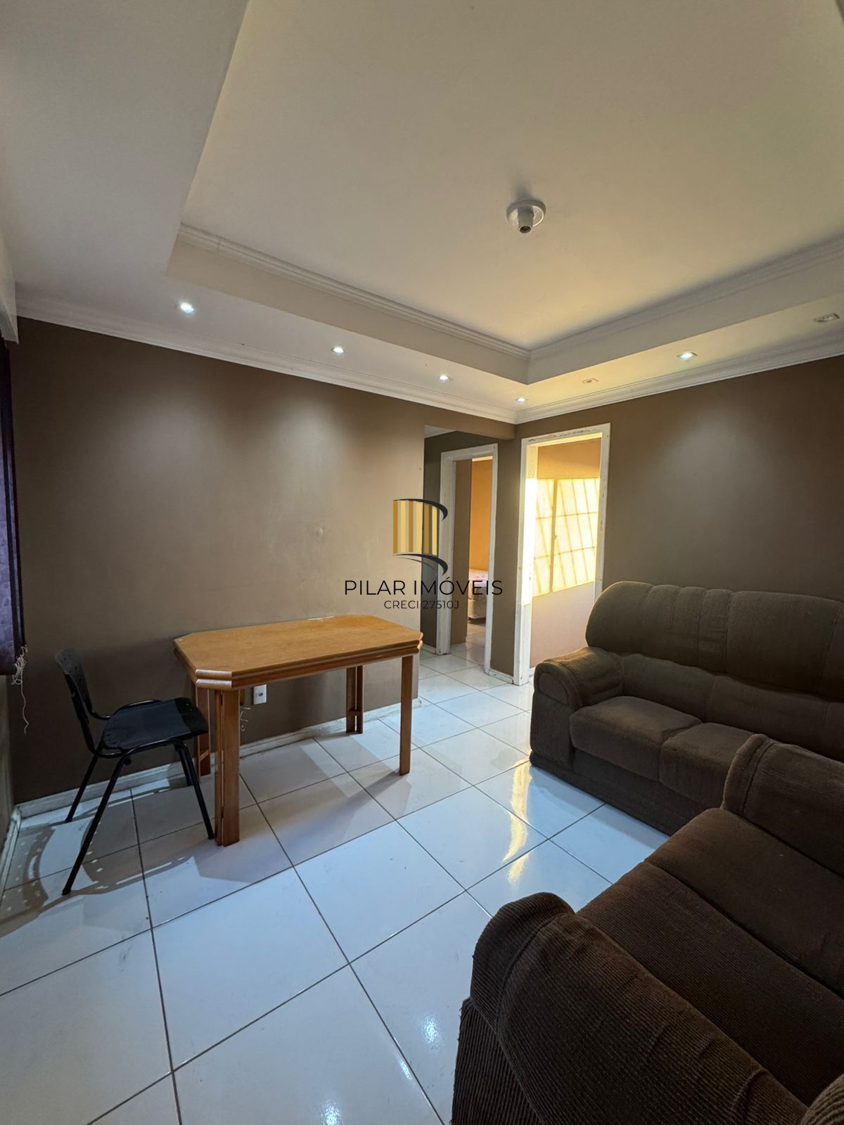Apartamento com 02 dormitórios reformado