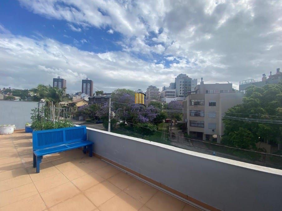 Casa Residencial ou Comercial Próxima ao Iguatemi – 379m² | 5 Vagas | Energia Solar