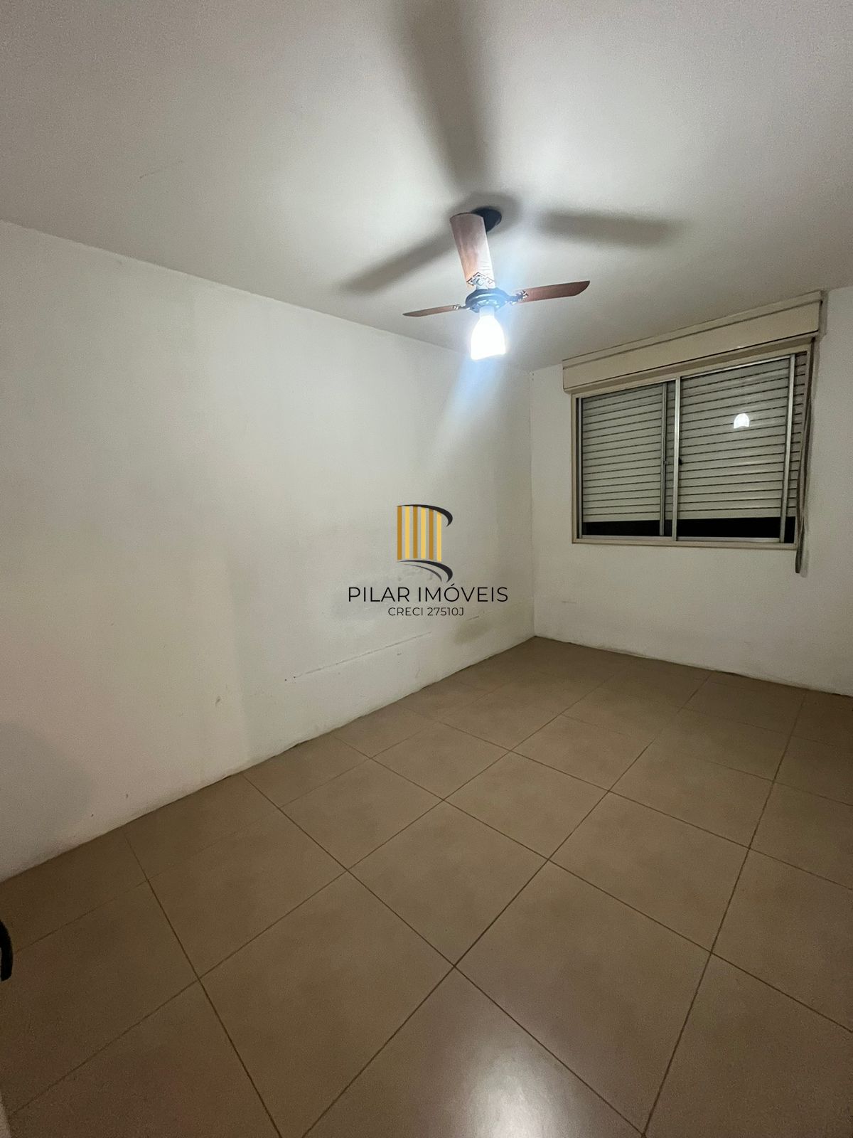 Apartamento com 02 dormitórios e uma vaga