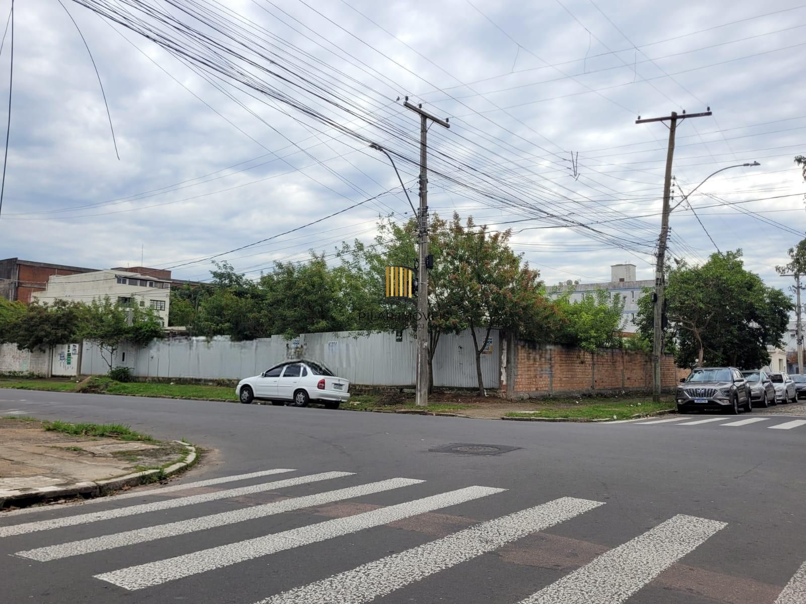 Terreno de esquina 847m²