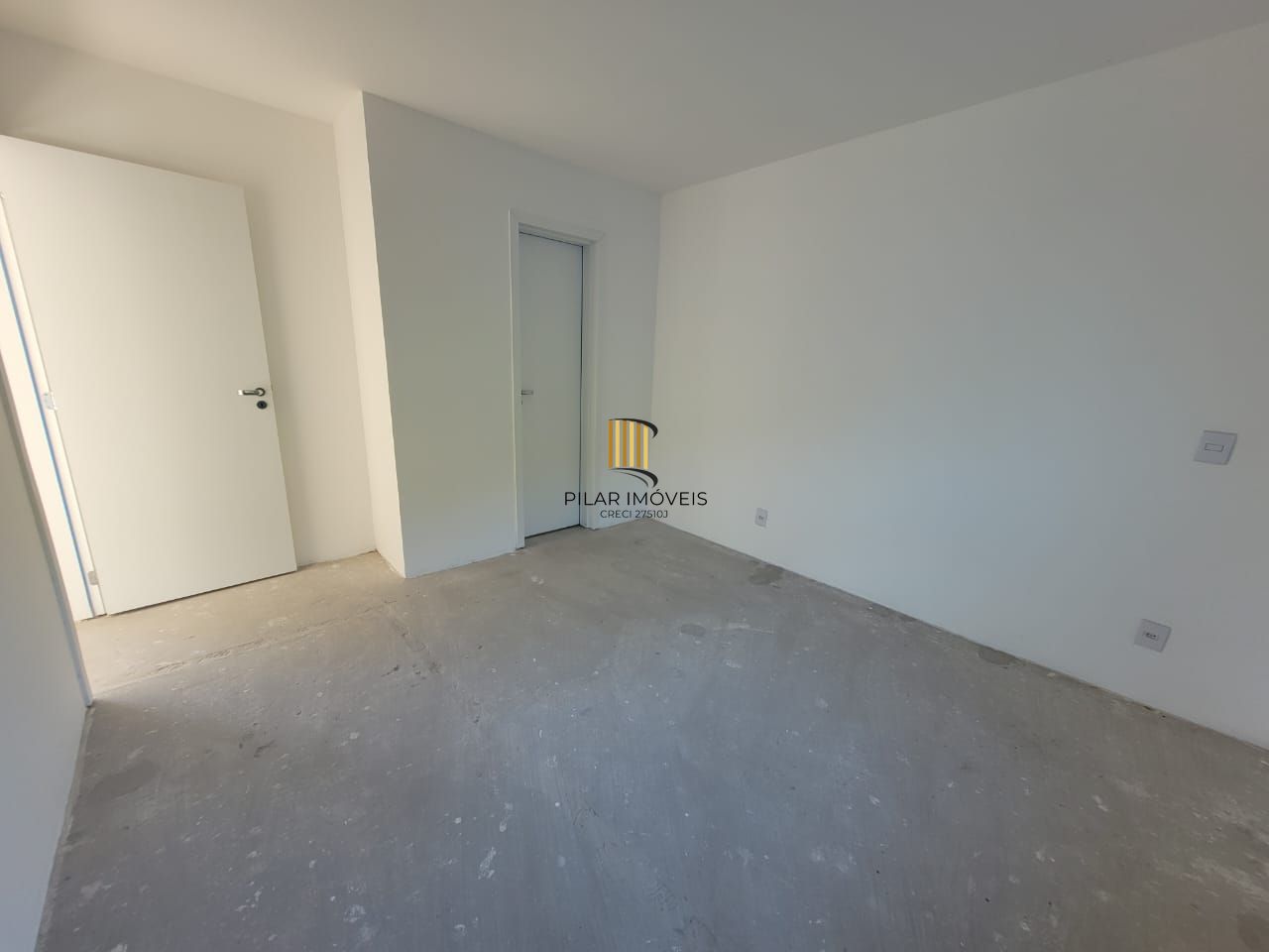 cobertura vista Beira Rio  03 dormitórios com 2 suítes e três vagas individuais