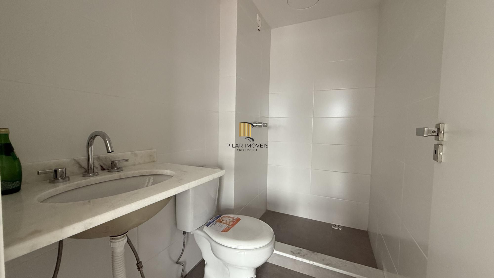 Apartamento duplex  em andar alto com 01 vaga de garagem escriturada