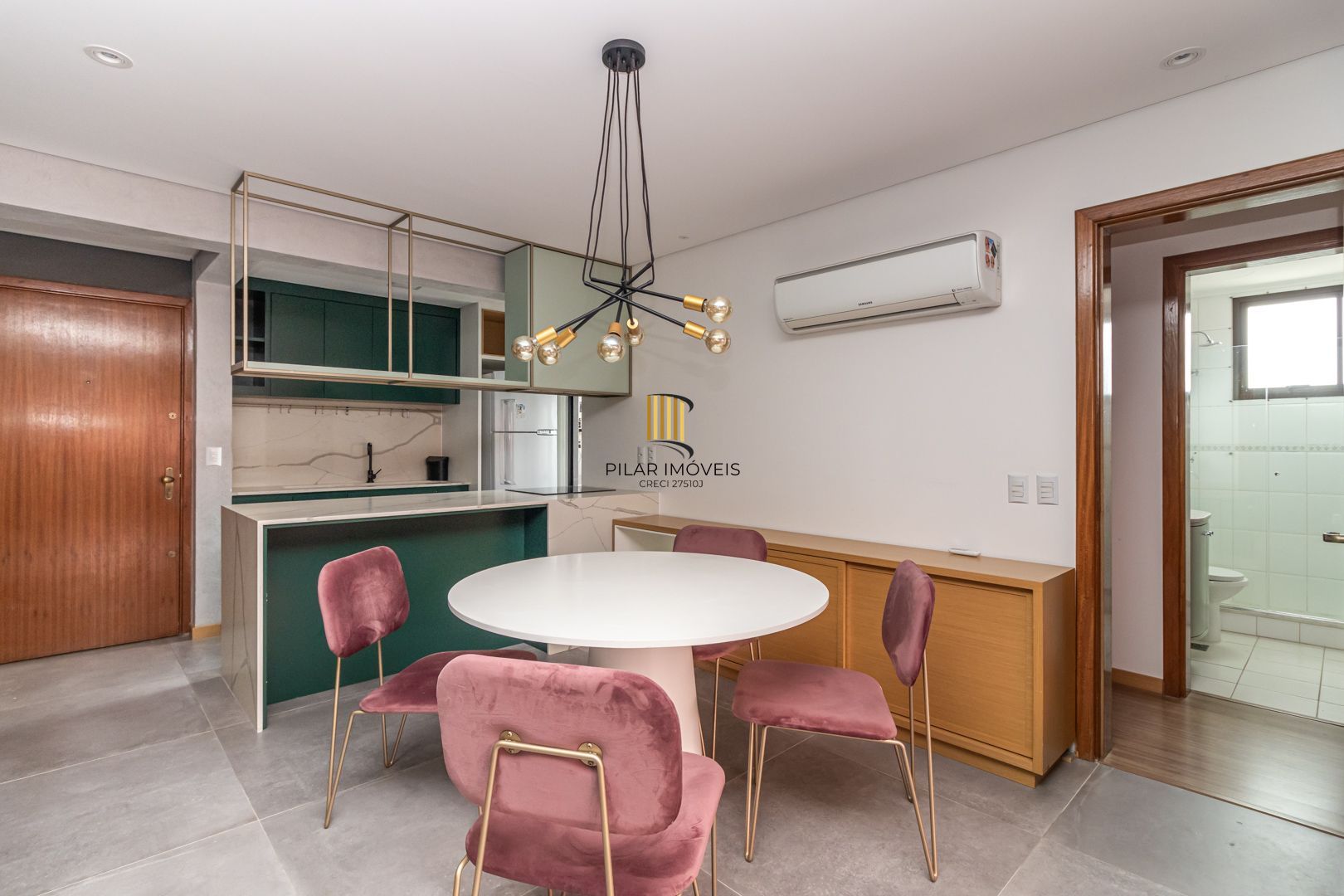 Apartamento 2 dormitórios  2 vagas Santa Cecília