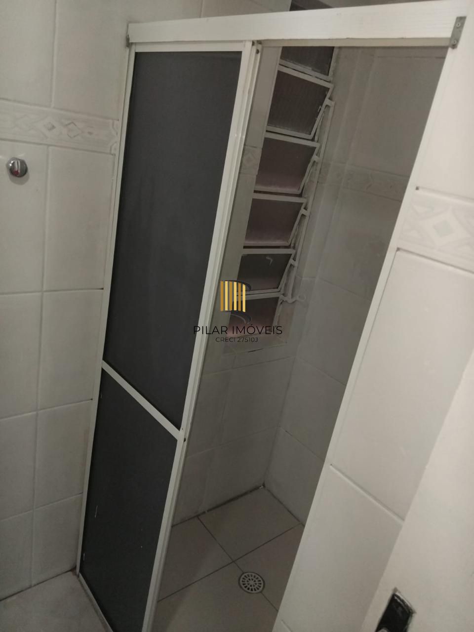Apartamento com 03 dormitórios no Bairro Rubem Berta