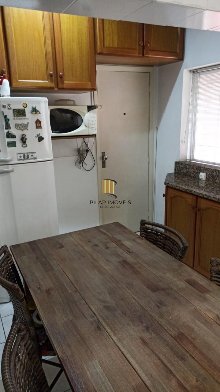 Apartamento  02 dormitórios e garagem