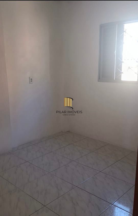 Prédio residencial 125,29 com 03 apartamentos com 02 dormitórios e 4 vagas de garagem