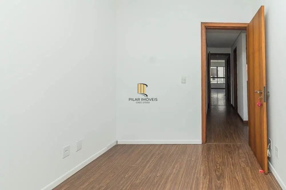 Apartamento 03 dormitórios com 01 suíte com 02 vagas escrituradas no Bairro Lindoia