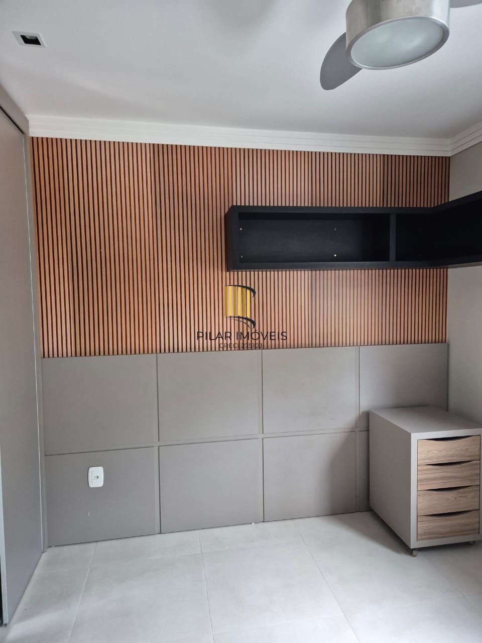 Apartamento com 02 suítes e duas vagas de garagem