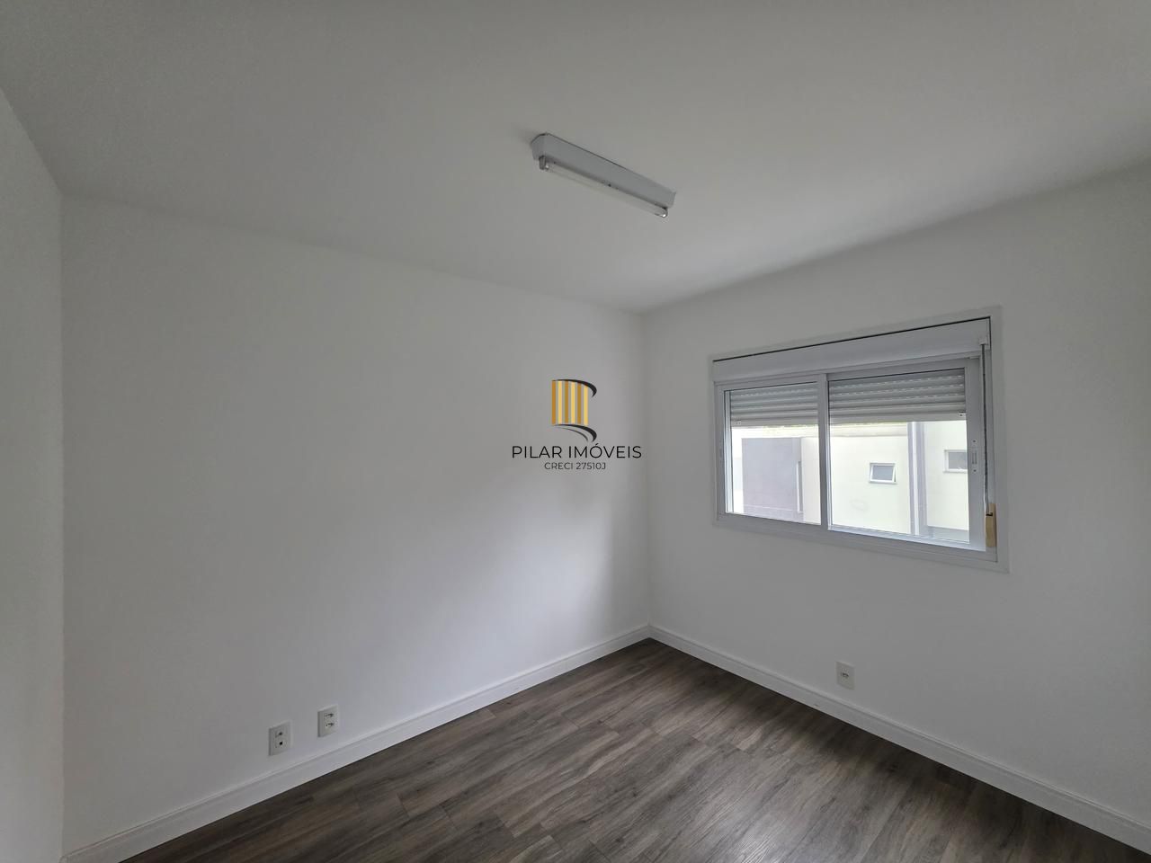 Apartamento novo com 03 dormitórios , 02 vagas de garagem dupla escriturada  com 01 suíte