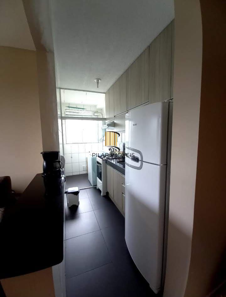 Apartamento com 02 dormitórios e vaga de estacionamento