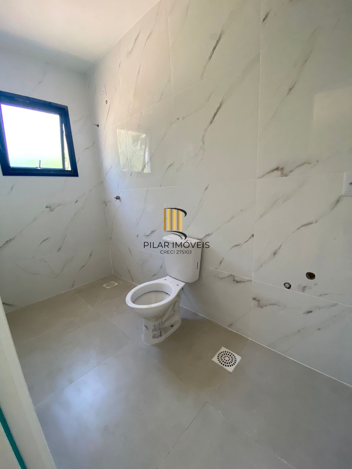 Casa térrea 3 dormitórios 1 suíte com 2 vagas à venda no VIVARE