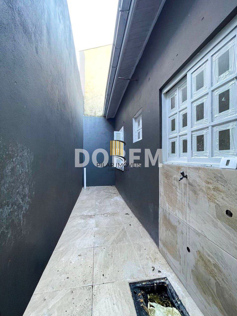 🏡Casa 2 Dormitórios com 2 Vagas com ótima localização no bairro Jardim Algarve