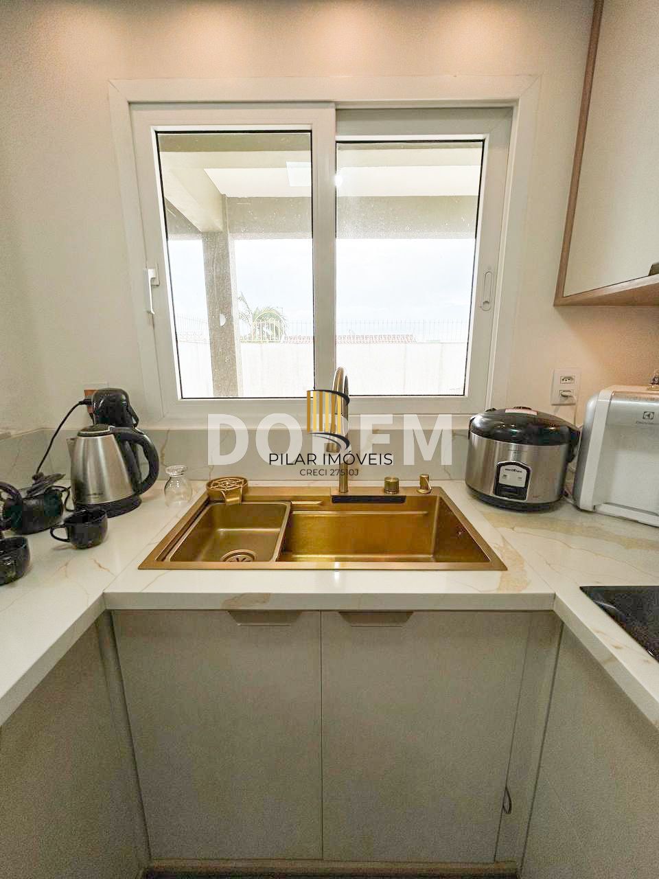 Casa ampla com 4 dormitórios e 290 m² à venda