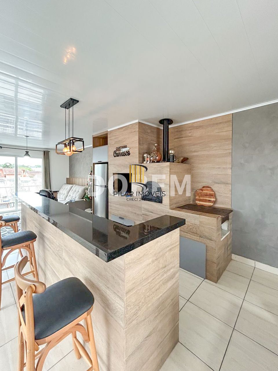 Casa ampla com 4 dormitórios e 290 m² à venda