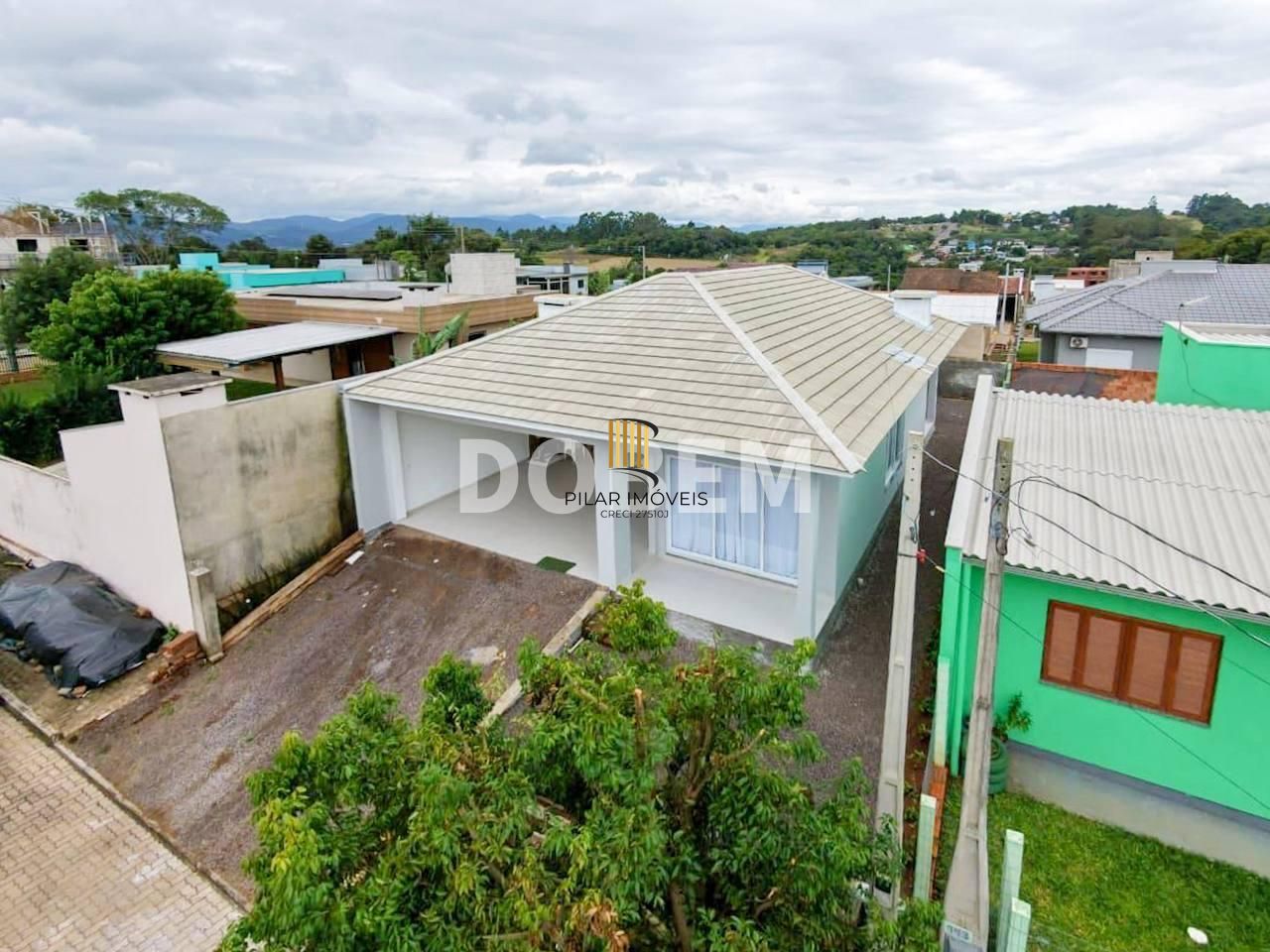 Casa moderna e recentemente construída à venda em Lindolfo Collor - Bairro Boa Vista